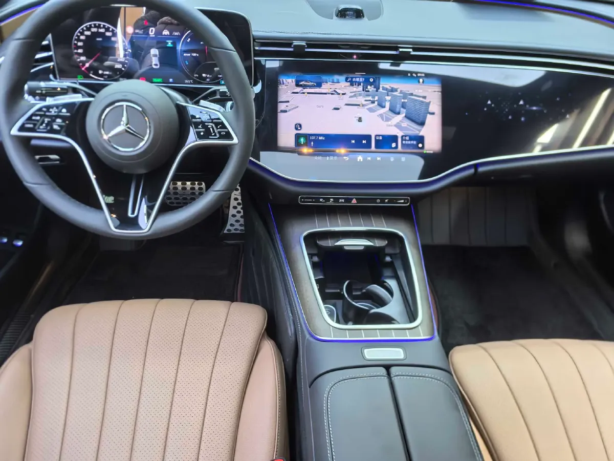 2024 Mercedes-Benz E Class 2.0T 204HP L4 9AT PHEV 25.4KWH,autocango,china used car exporter,china ev exporter,chinese used car exporter,chinese used ev exporter