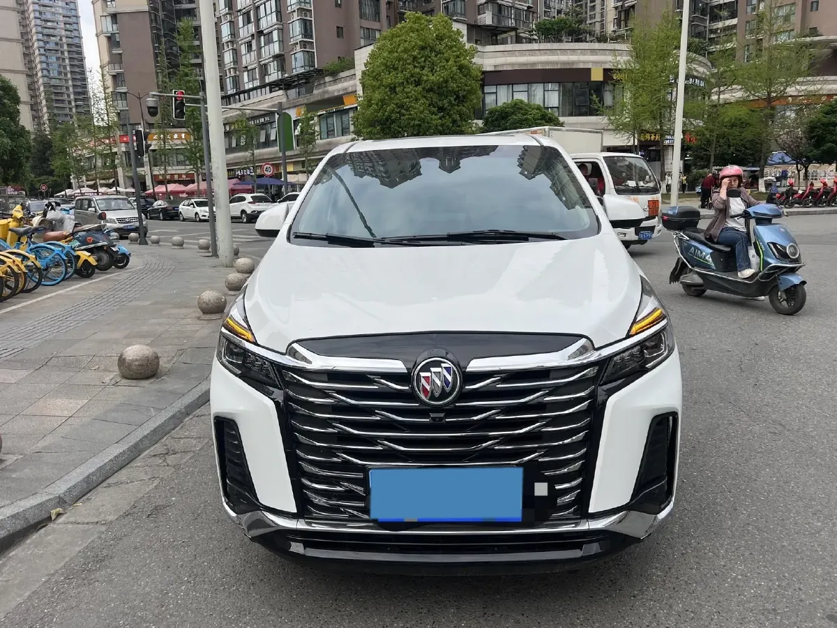 2023 Buick GL8 2.0T 237HP L4 9AT,autocango,china used car exporter,china ev exporter,chinese used car exporter,chinese used ev exporter