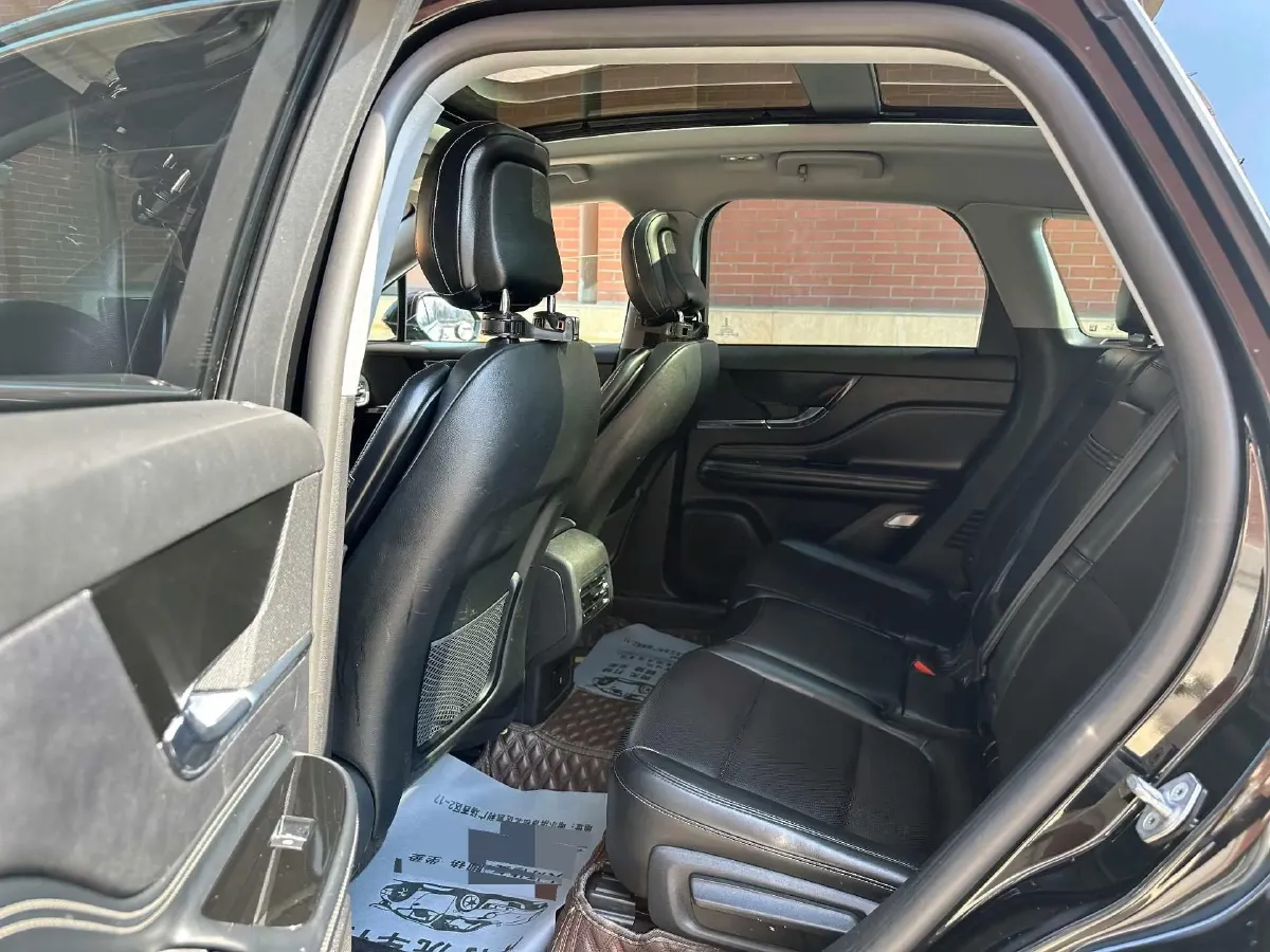 2021 Lincoln Corsair 2.0T 245HP L4 8AT,autocango,china used car exporter,china ev exporter,chinese used car exporter,chinese used ev exporter