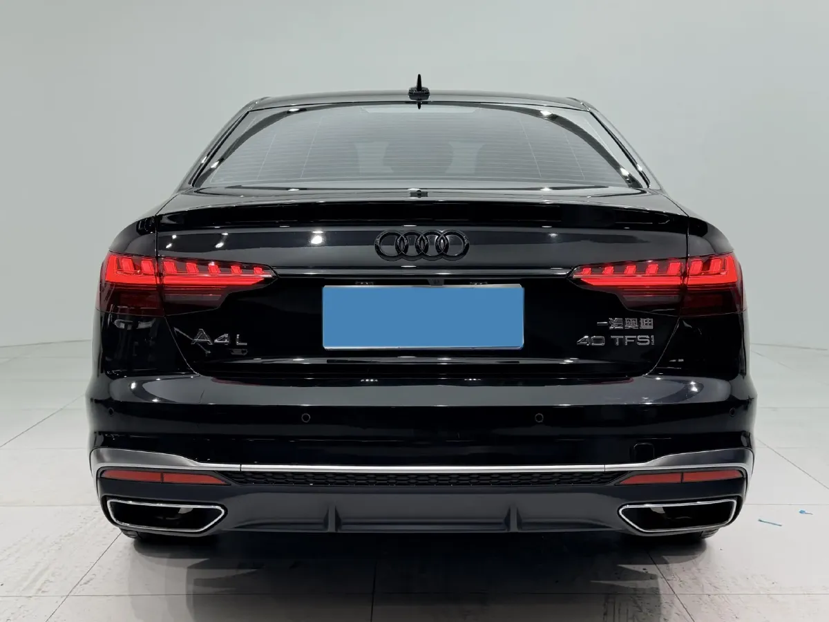2020 Audi A4L 2.0T 190HP L4 7DCT,autocango,china used car exporter,china ev exporter,chinese used car exporter,chinese used ev exporter