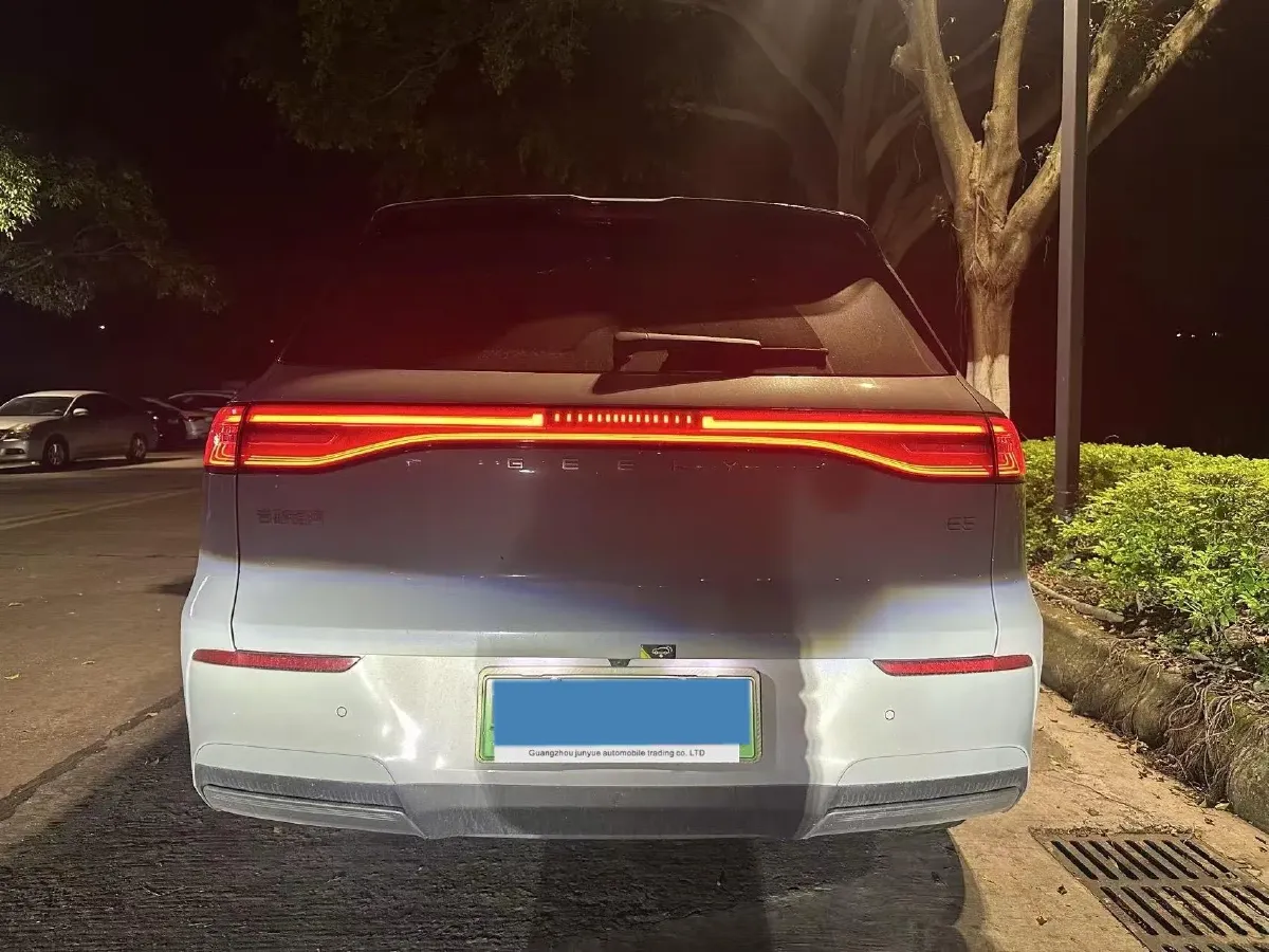 2024 LanDian E5 1.5L 110HP L4 E-CVT PHEV 17.52KWH,autocango,china used car exporter,china ev exporter,chinese used car exporter,chinese used ev exporter