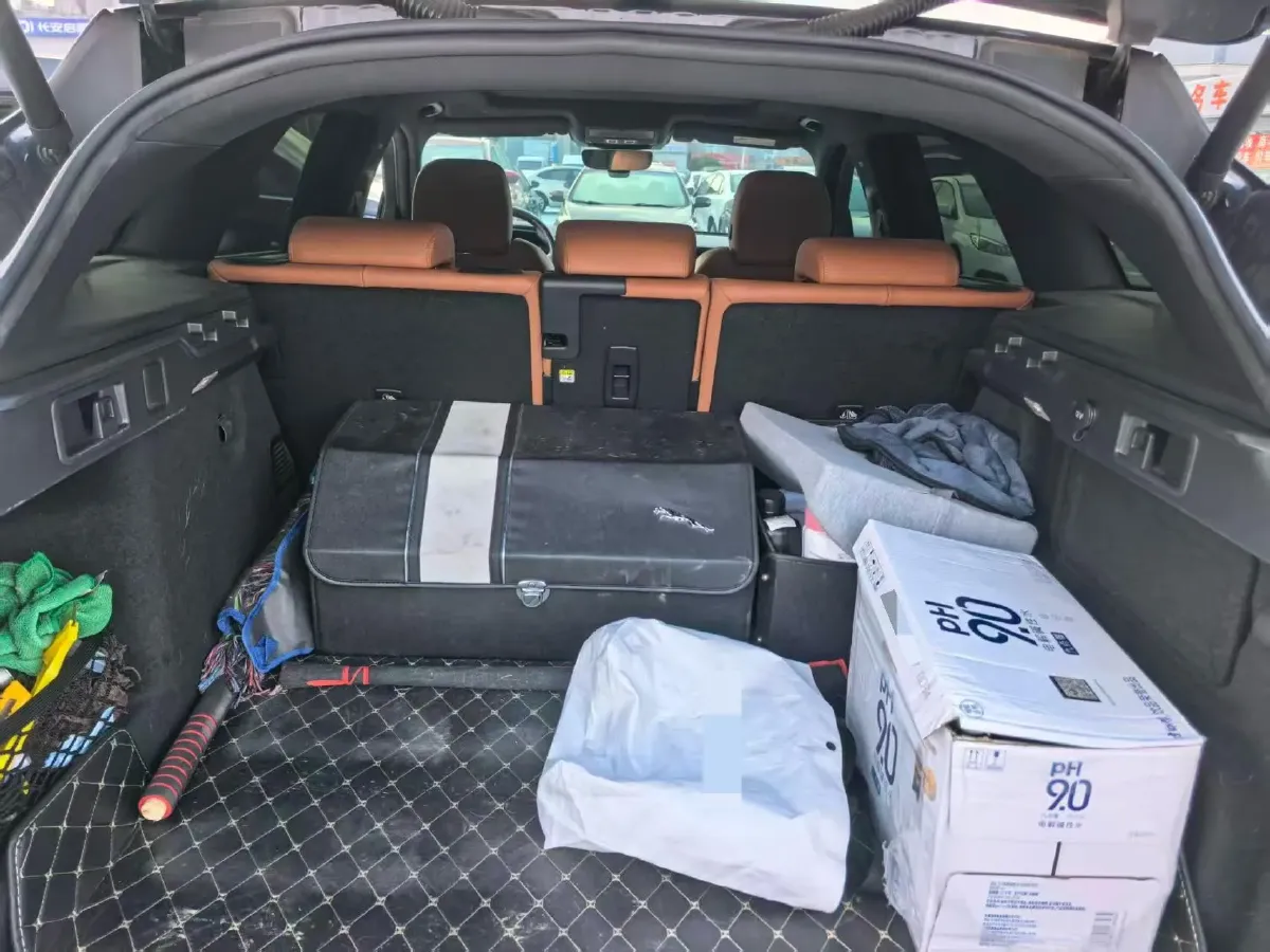 2021 Jaguar F-PACE 2.0T 250HP L4 8AT,autocango,china used car exporter,china ev exporter,chinese used car exporter,chinese used ev exporter