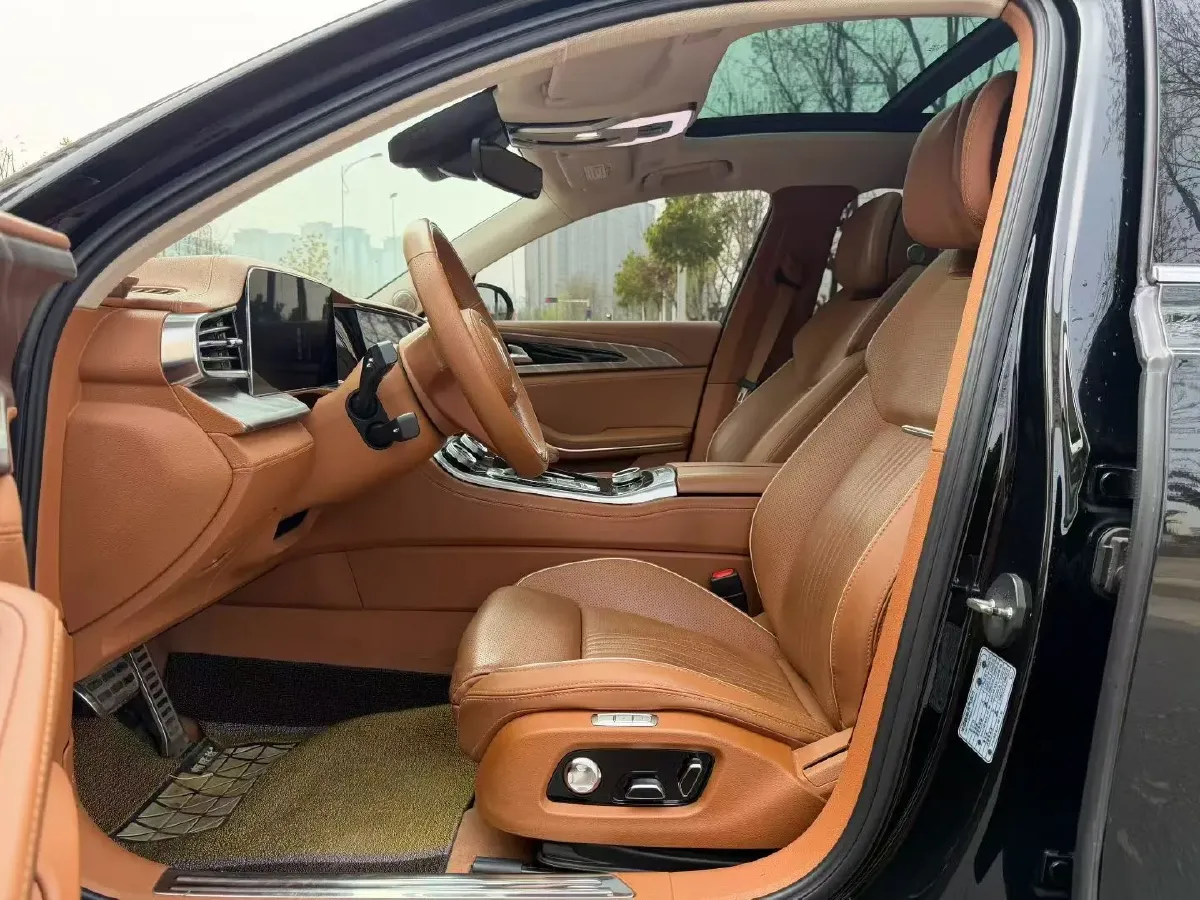 2020 HongQi H9 2.0T 252HP L4 7DCT,autocango,china used car exporter,china ev exporter,chinese used car exporter,chinese used ev exporter