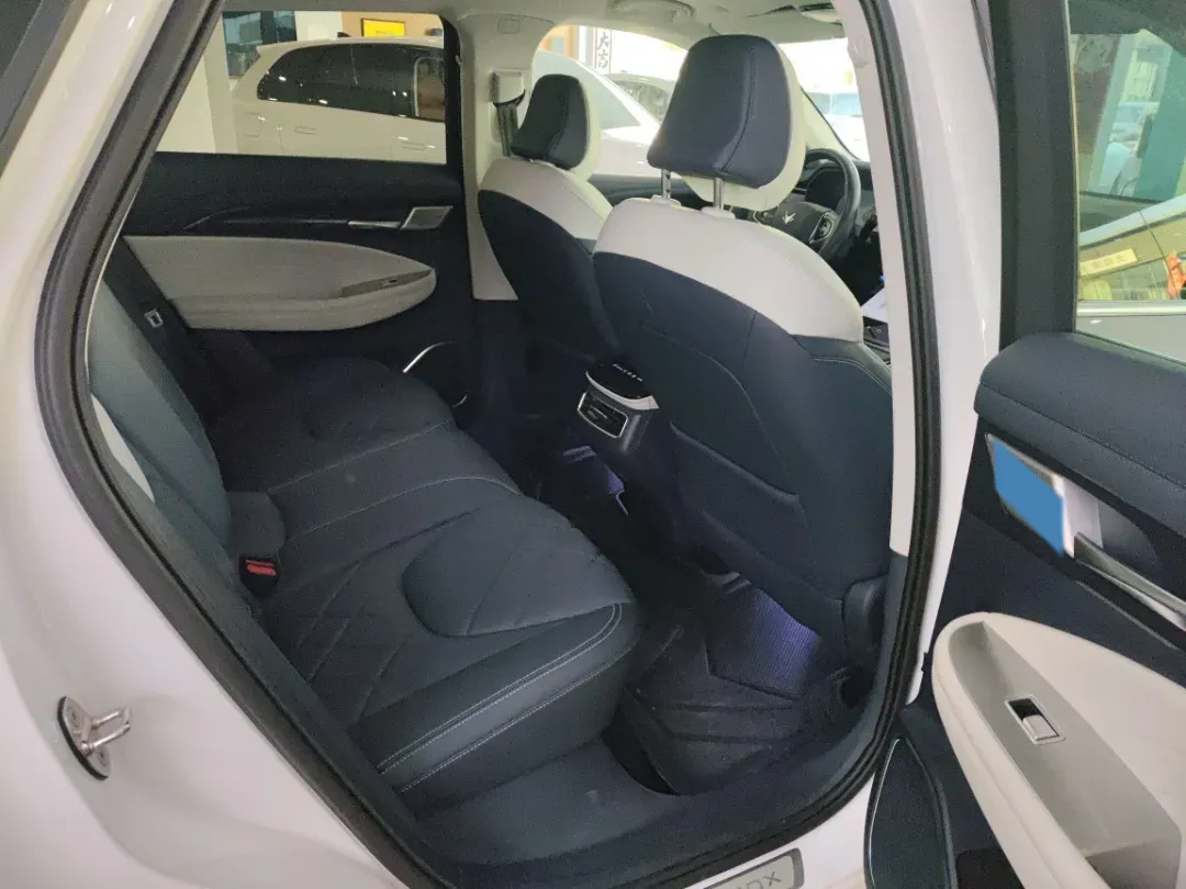 2024 ARCFOX αT BEV 94.5KWH,autocango,china used car exporter,china ev exporter,chinese used car exporter,chinese used ev exporter