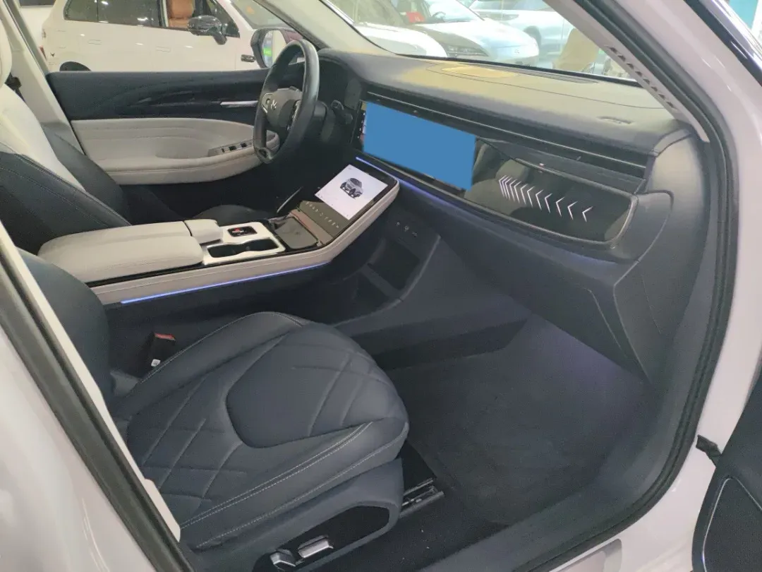 2024 ARCFOX αT BEV 94.5KWH,autocango,china used car exporter,china ev exporter,chinese used car exporter,chinese used ev exporter