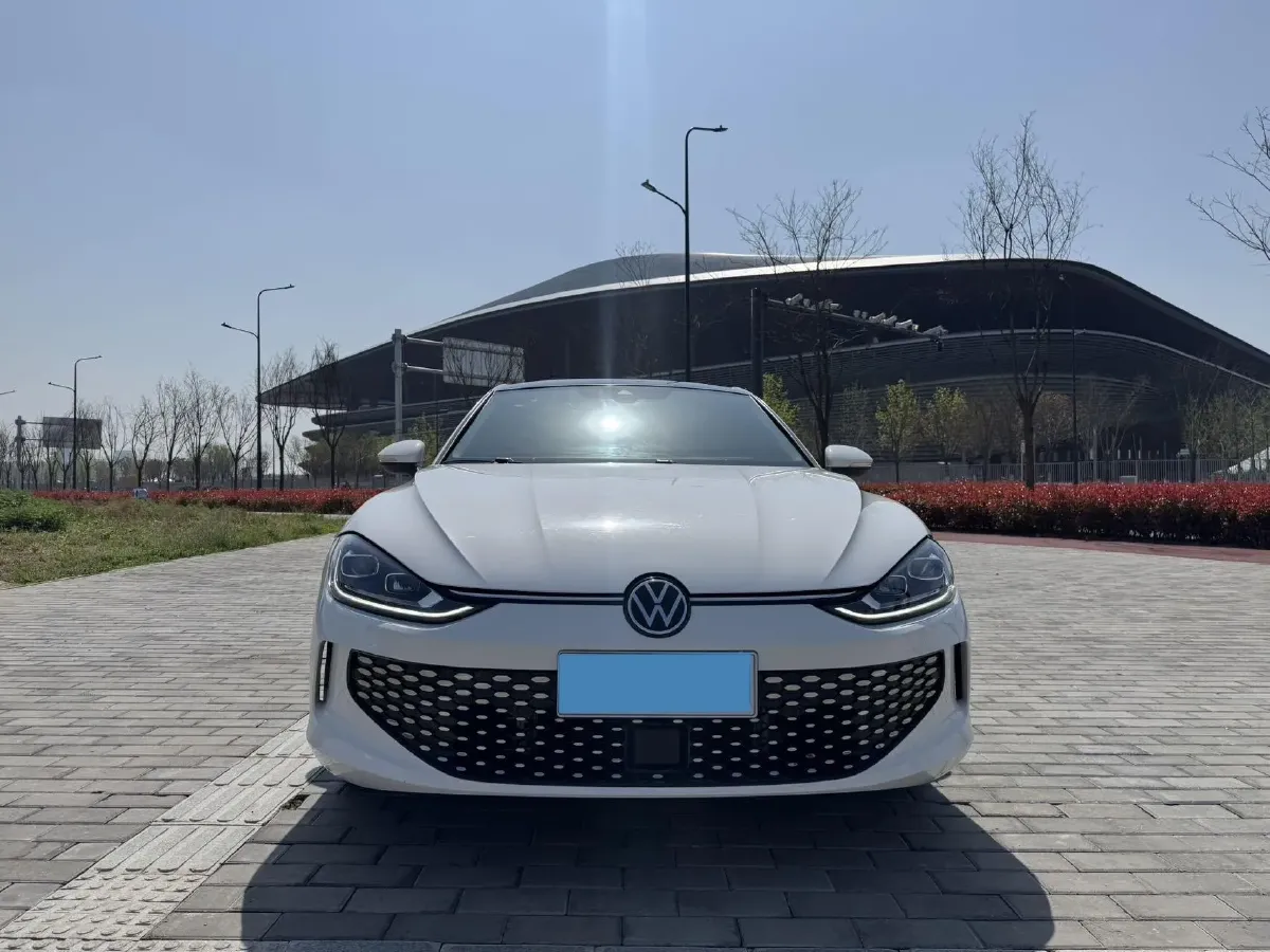 2023 Volkswagen Lamando 1.4T 150HP L4 7DCT,autocango,china used car exporter,china ev exporter,chinese used car exporter,chinese used ev exporter