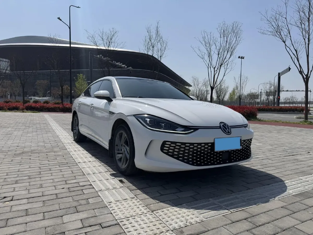 2023 Volkswagen Lamando 1.4T 150HP L4 7DCT,autocango,china used car exporter,china ev exporter,chinese used car exporter,chinese used ev exporter
