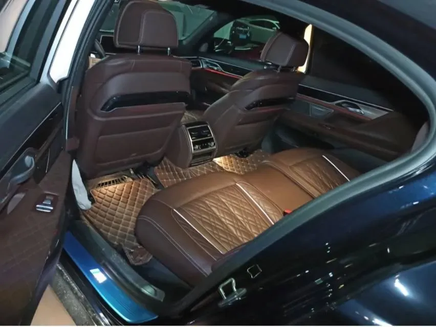 2021 BMW 7 Series 3.0T 340HP L6 8AT,autocango,china used car exporter,china ev exporter,chinese used car exporter,chinese used ev exporter