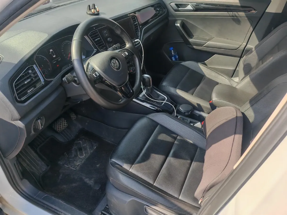 2019 Volkswagen T-Roc 1.4T 150HP L4 7DCT,autocango,china used car exporter,china ev exporter,chinese used car exporter,chinese used ev exporter