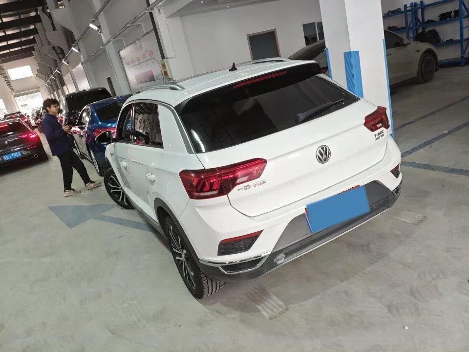 2019 Volkswagen T-Roc 1.4T 150HP L4 7DCT,autocango,china used car exporter,china ev exporter,chinese used car exporter,chinese used ev exporter