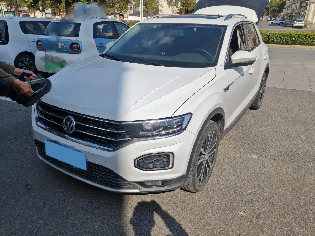 2019 Volkswagen T-Roc 1.4T 150HP L4 7DCT,autocango,china used car exporter,china ev exporter,chinese used car exporter,chinese used ev exporter