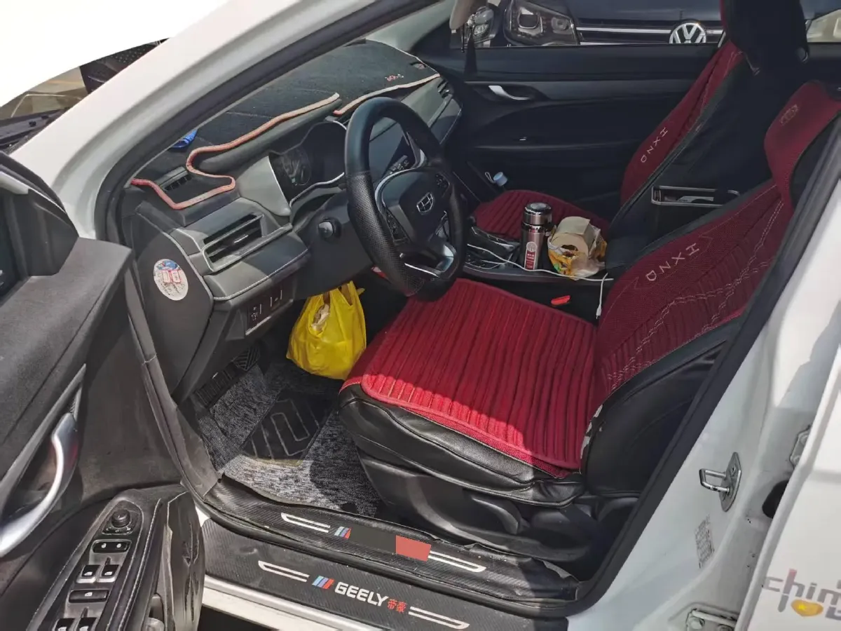 2021 BaoJun 530 1.5T 147HP L4 CVT,autocango,china used car exporter,china ev exporter,chinese used car exporter,chinese used ev exporter