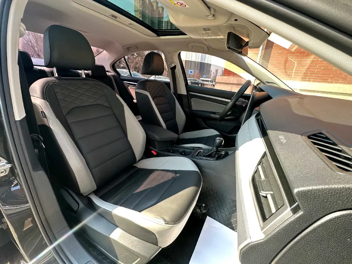 2023 Volkswagen Bora 1.4T 150HP L4 7DCT,autocango,china used car exporter,china ev exporter,chinese used car exporter,chinese used ev exporter