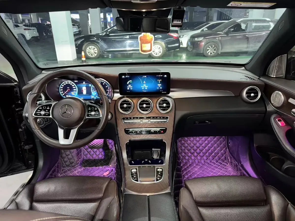 2020 Mercedes-Benz GLC Class 2.0T 258HP L4 9AT,autocango,china used car exporter,china ev exporter,chinese used car exporter,chinese used ev exporter