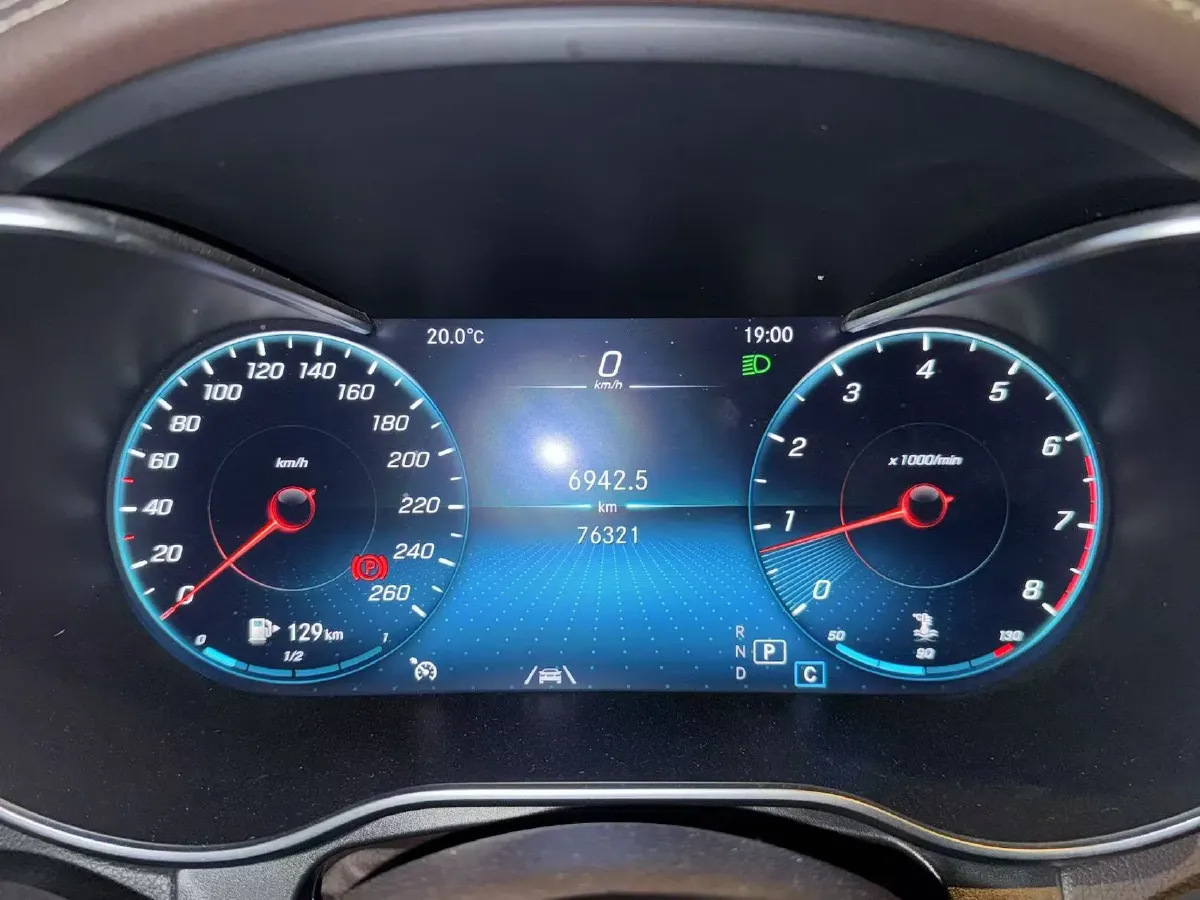 2020 Mercedes-Benz GLC Class 2.0T 258HP L4 9AT,autocango,china used car exporter,china ev exporter,chinese used car exporter,chinese used ev exporter