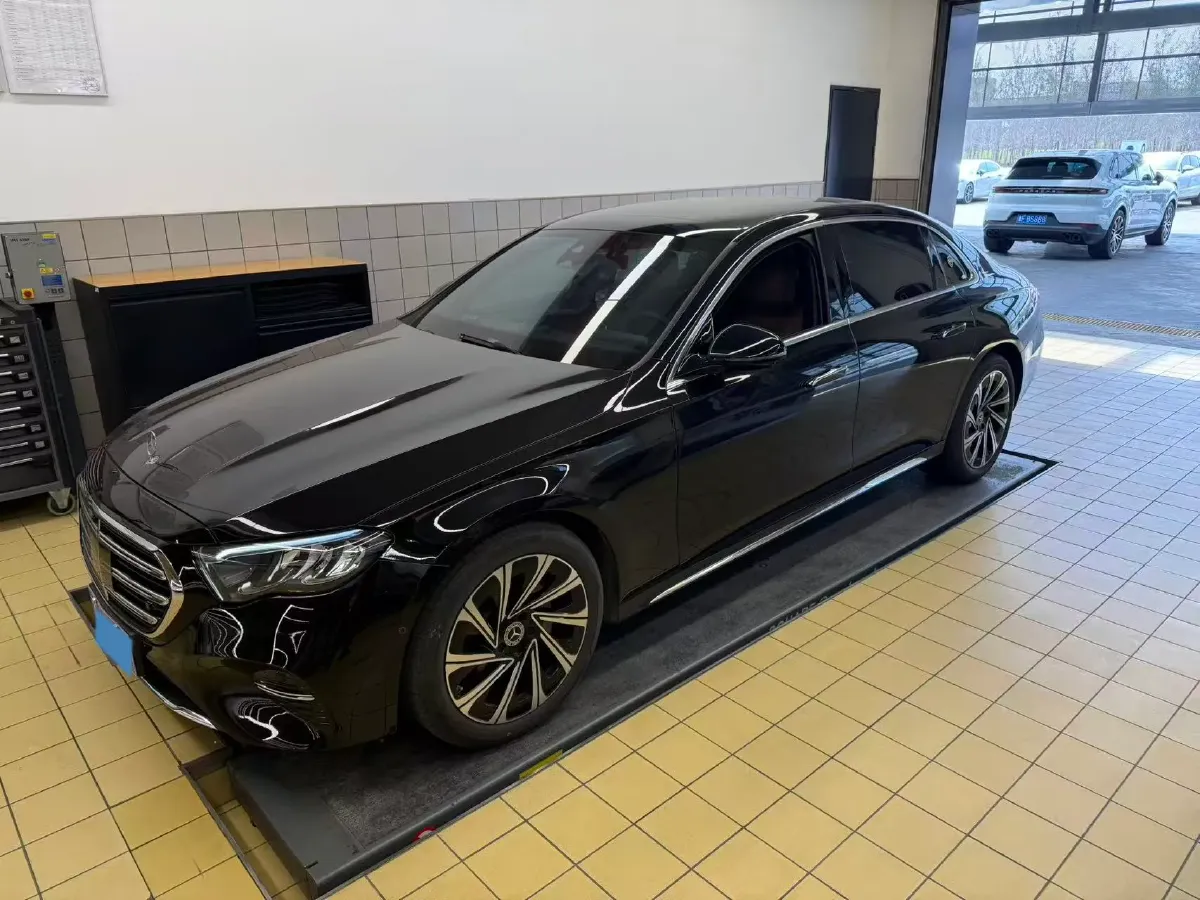 2024 Mercedes-Benz E Class 2.0T 258HP L4 9AT,autocango,china used car exporter,china ev exporter,chinese used car exporter,chinese used ev exporter