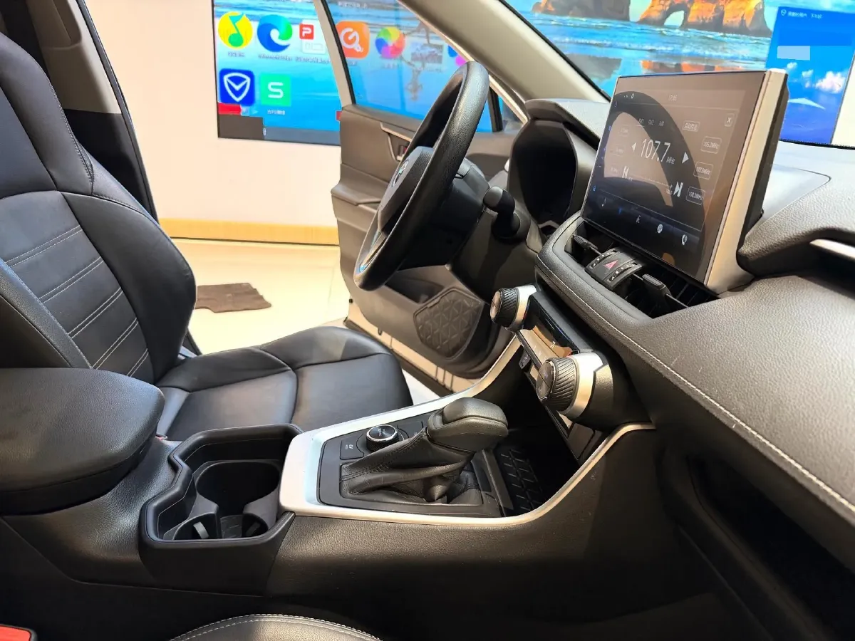 2020 Toyota Wildlander 2.5L 178HP L4 E-CVT Hybrid,autocango,china used car exporter,china ev exporter,chinese used car exporter,chinese used ev exporter