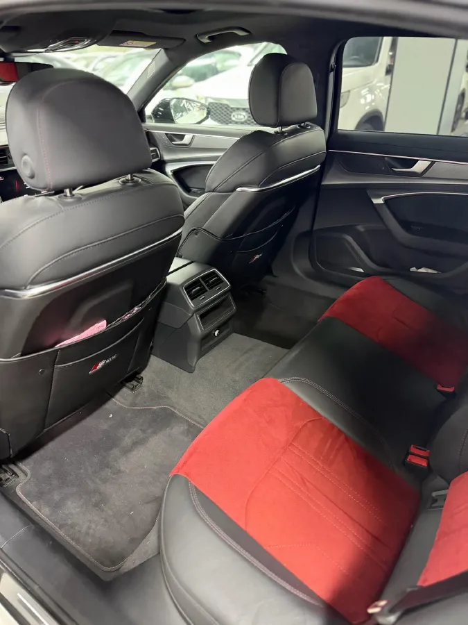 2021 Audi A6L 2.0T 190HP L4 7DCT,autocango,china used car exporter,china ev exporter,chinese used car exporter,chinese used ev exporter