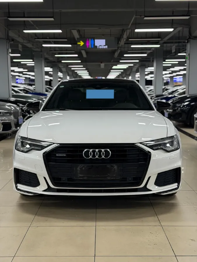 2021 Audi A6L 2.0T 190HP L4 7DCT,autocango,china used car exporter,china ev exporter,chinese used car exporter,chinese used ev exporter