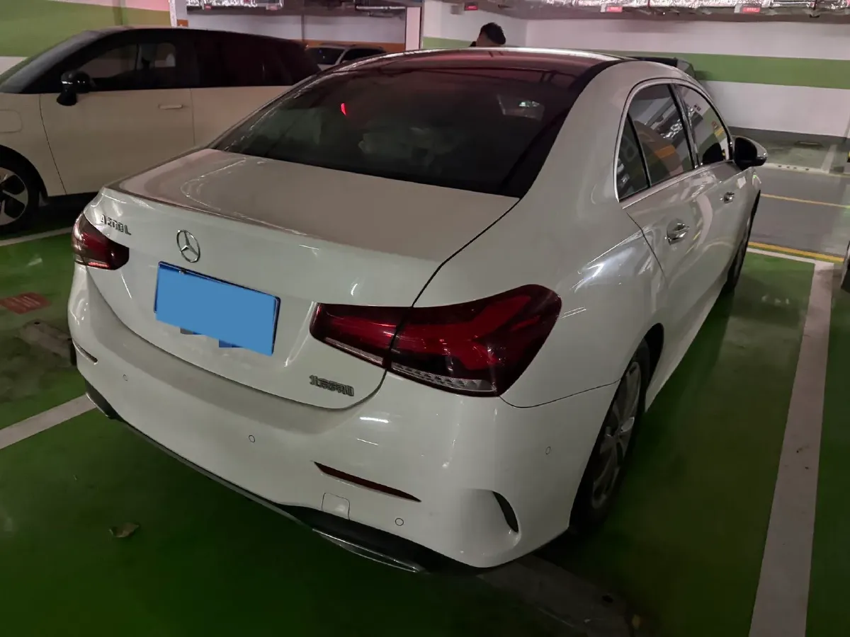 2020 Mercedes-Benz A Class 1.3T 163HP L4 7DCT,autocango,china used car exporter,china ev exporter,chinese used car exporter,chinese used ev exporter
