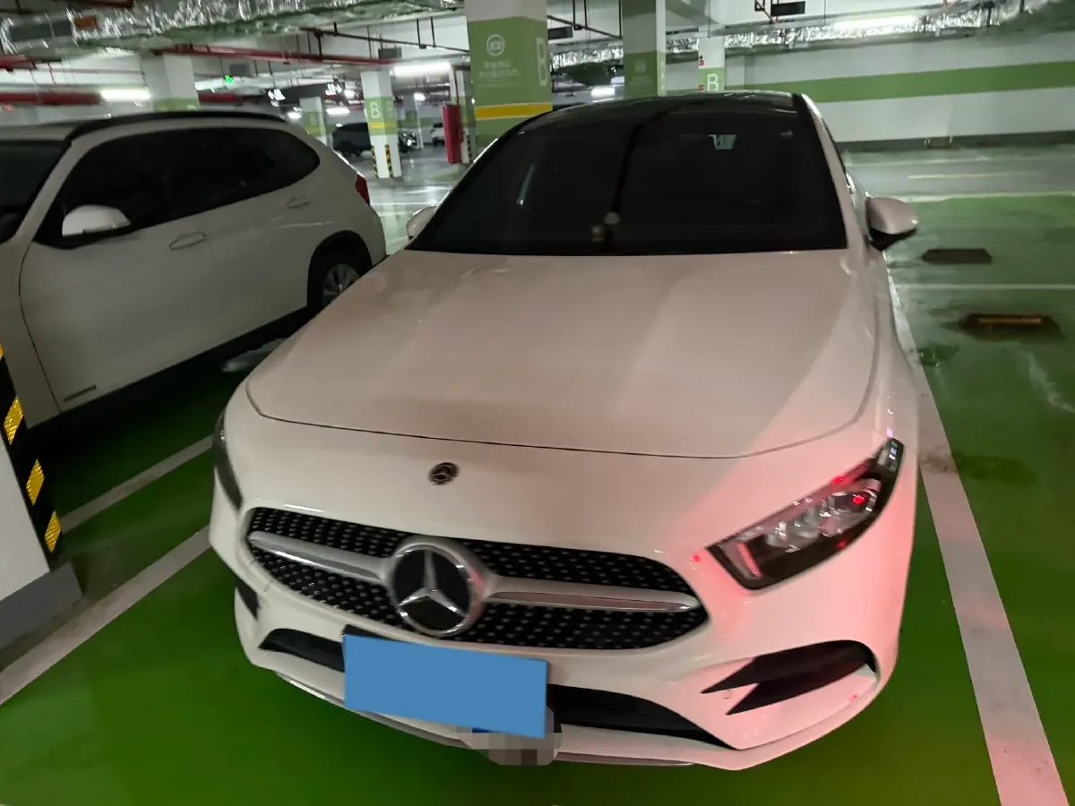 2020 Mercedes-Benz A Class 1.3T 163HP L4 7DCT,autocango,china used car exporter,china ev exporter,chinese used car exporter,chinese used ev exporter