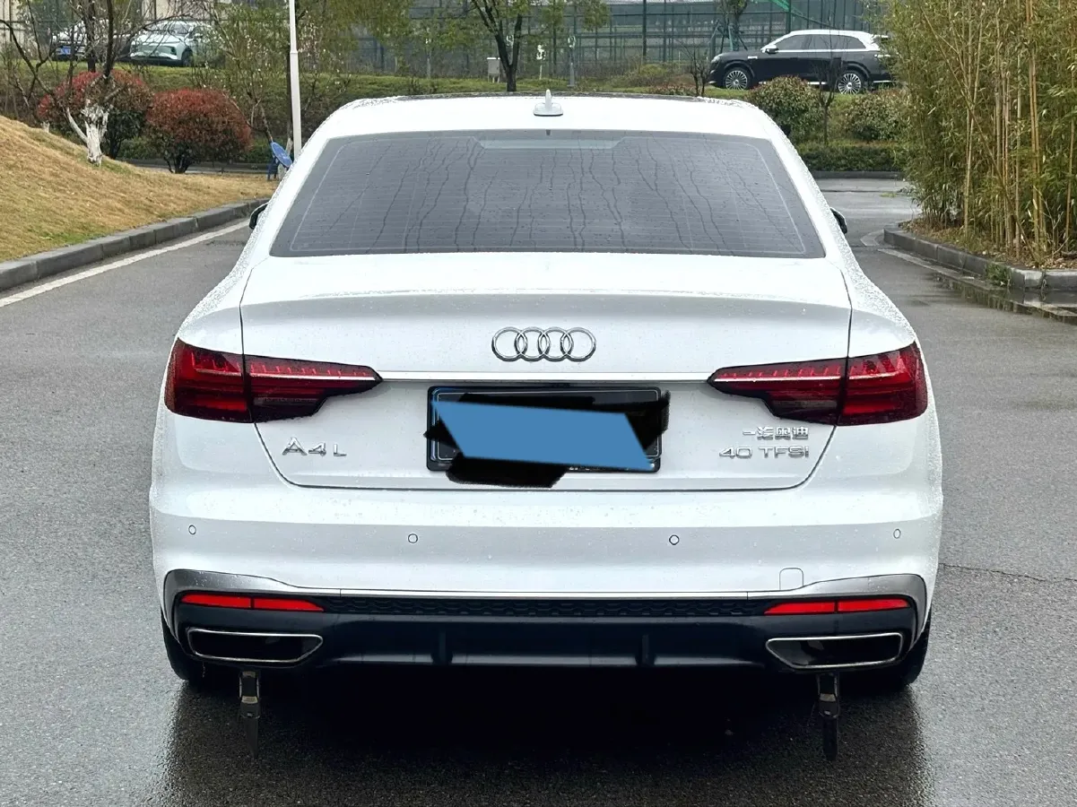 2020 Audi A4L 2.0T 190HP L4 7DCT,autocango,china used car exporter,china ev exporter,chinese used car exporter,chinese used ev exporter