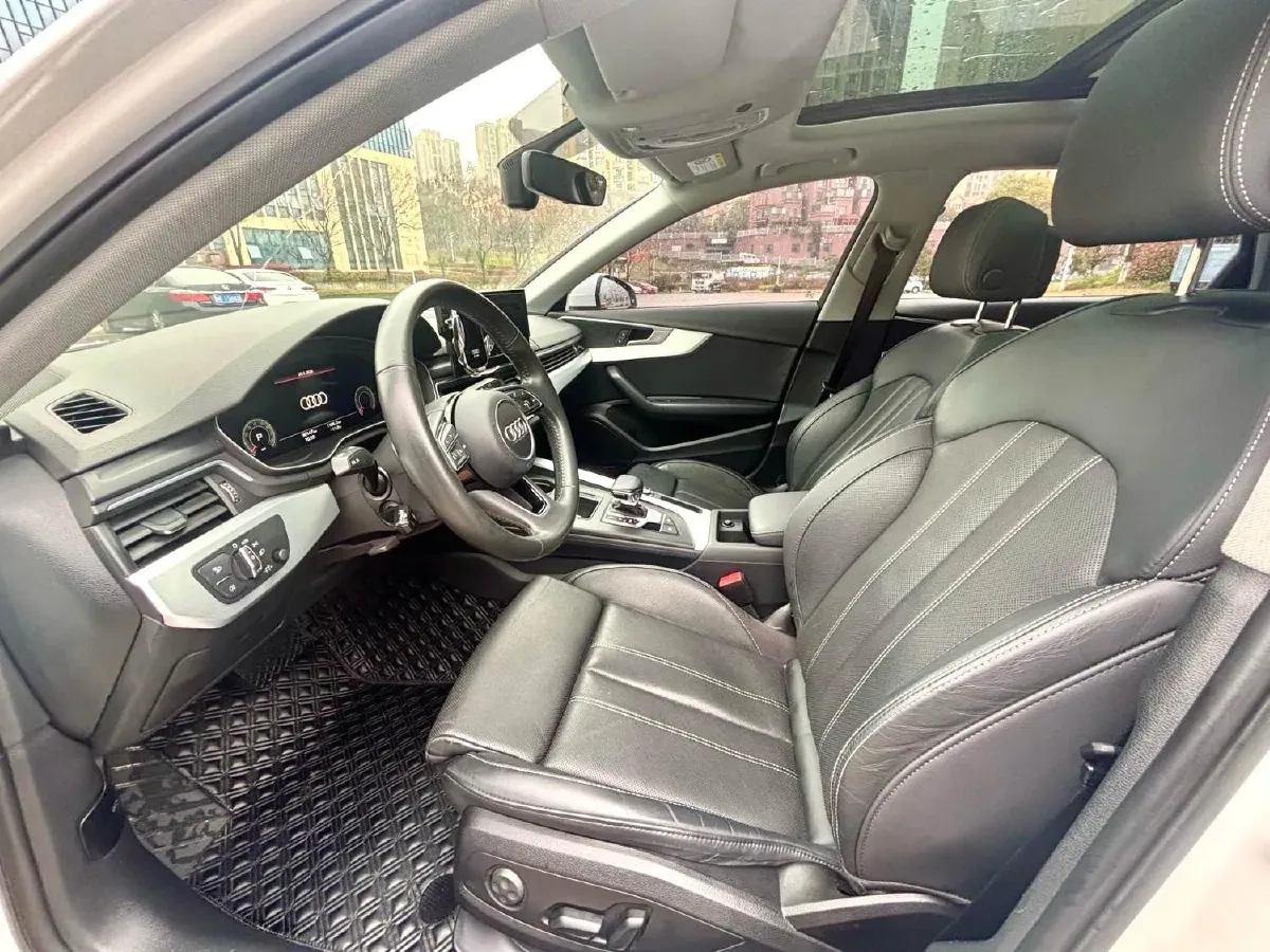 2020 Audi A4L 2.0T 190HP L4 7DCT,autocango,china used car exporter,china ev exporter,chinese used car exporter,chinese used ev exporter