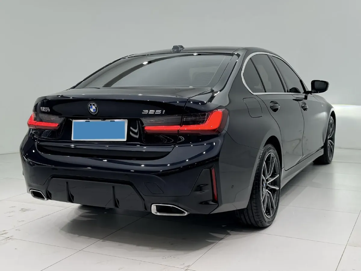 2025 BMW 3 Series 2.0T 184HP L4 8AT,autocango,china used car exporter,china ev exporter,chinese used car exporter,chinese used ev exporter