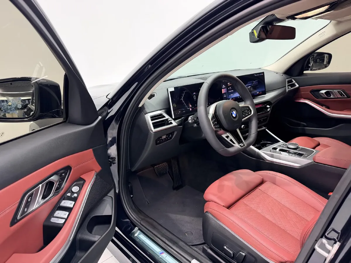 2025 BMW 3 Series 2.0T 184HP L4 8AT,autocango,china used car exporter,china ev exporter,chinese used car exporter,chinese used ev exporter