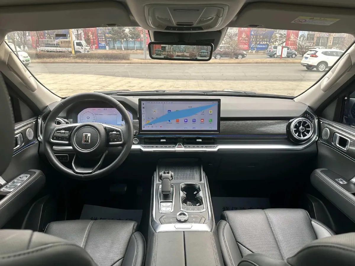 2024 Tank 400 2.0T 252HP L4 9AT PHEV 36.7/37.1KWH,autocango,china used car exporter,china ev exporter,chinese used car exporter,chinese used ev exporter