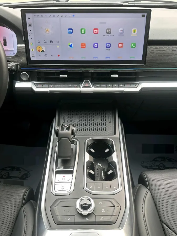 2024 Tank 400 2.0T 252HP L4 9AT PHEV 36.7/37.1KWH,autocango,china used car exporter,china ev exporter,chinese used car exporter,chinese used ev exporter