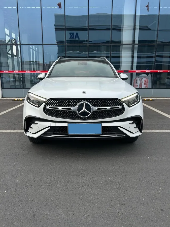 2023 Mercedes-Benz GLC Class 2.0T 204HP L4 9AT,autocango,china used car exporter,china ev exporter,chinese used car exporter,chinese used ev exporter