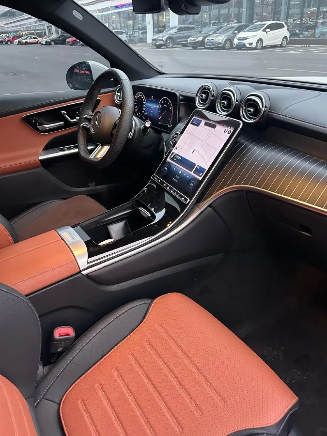 2023 Mercedes-Benz GLC Class 2.0T 204HP L4 9AT,autocango,china used car exporter,china ev exporter,chinese used car exporter,chinese used ev exporter