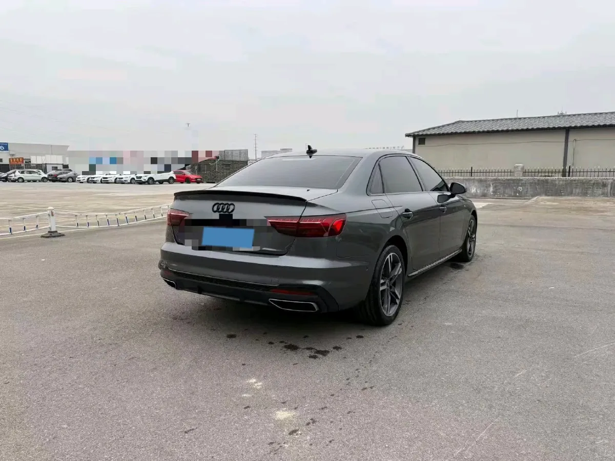 2022 Audi A4L 2.0T 190HP L4 7DCT,autocango,china used car exporter,china ev exporter,chinese used car exporter,chinese used ev exporter