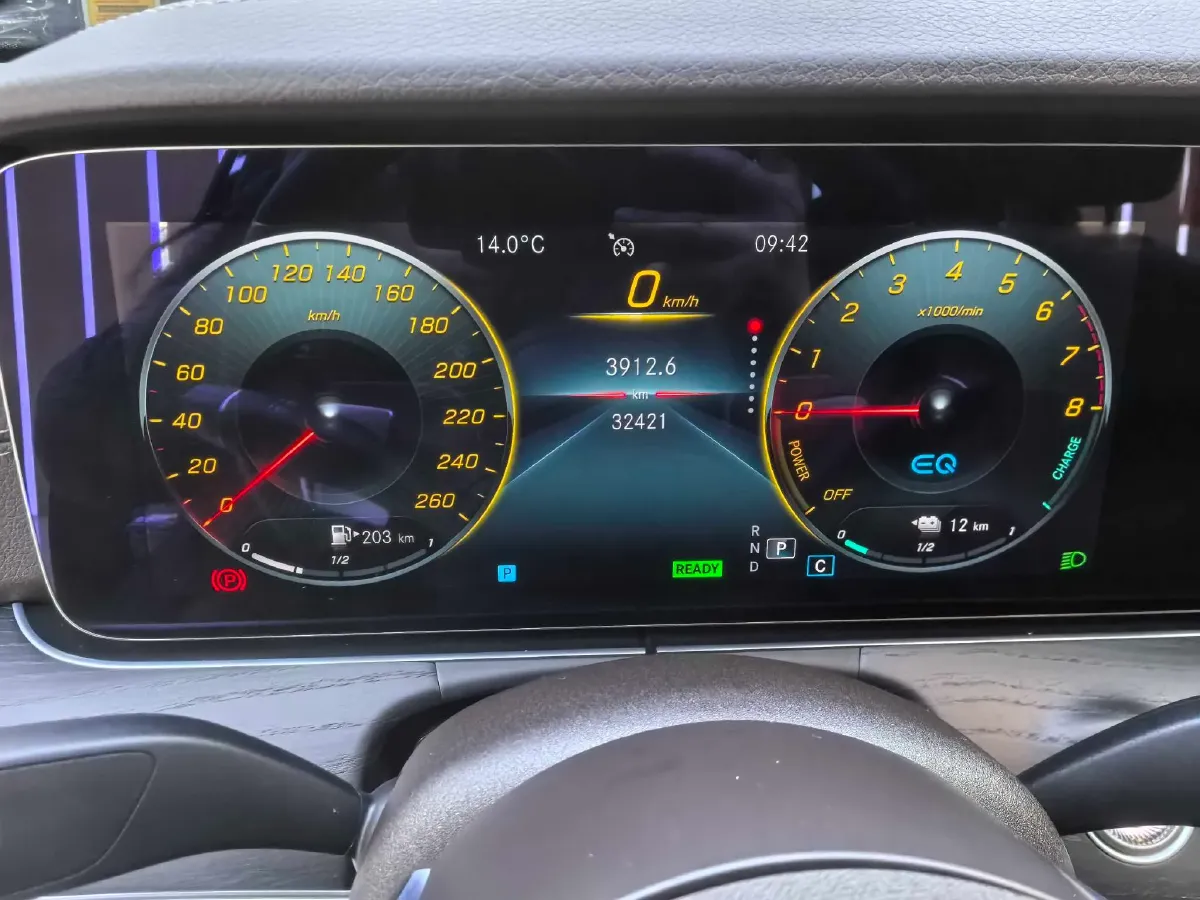 2022 Mercedes-Benz E Class 2.0T 211HP L4 9AT PHEV 25.4KWH,autocango,china used car exporter,china ev exporter,chinese used car exporter,chinese used ev exporter