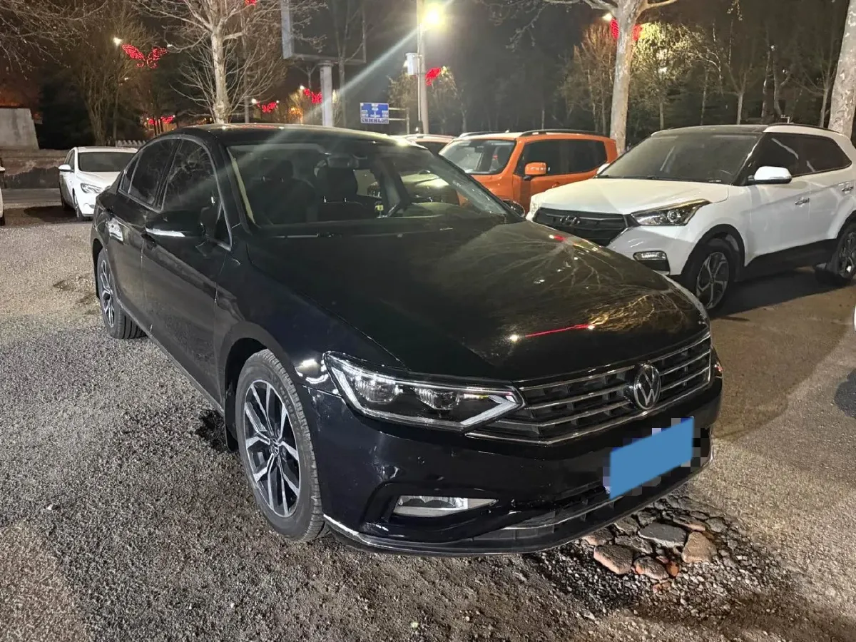 2020 Volkswagen Magotan 2.0T 186HP L4 7DCT,autocango,china used car exporter,china ev exporter,chinese used car exporter,chinese used ev exporter