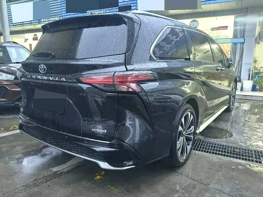 2023 Toyota Granvia 2.5L 189HP L4 E-CVT Hybrid,autocango,china used car exporter,china ev exporter,chinese used car exporter,chinese used ev exporter