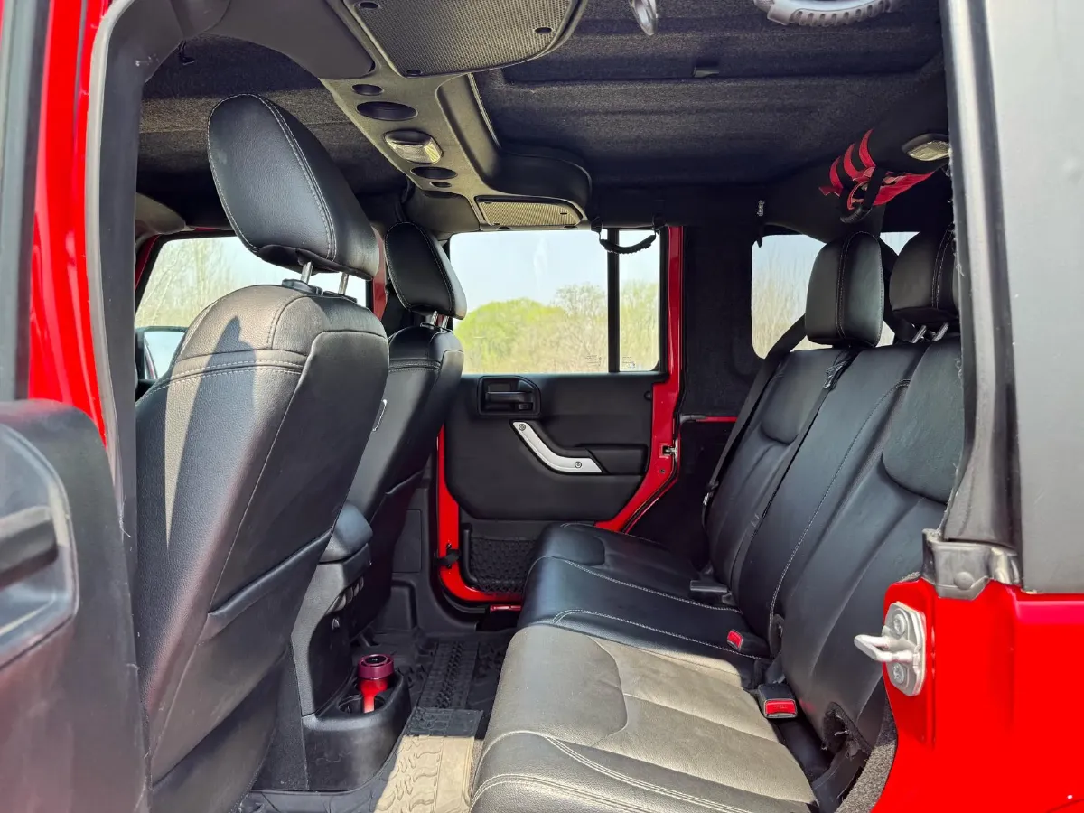 2017 Jeep Wrangler 3.0L 234HP V6 5AT,autocango,china used car exporter,china ev exporter,chinese used car exporter,chinese used ev exporter