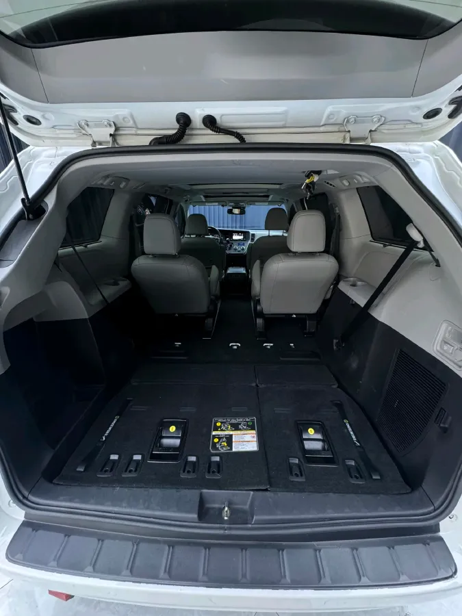 2018 Toyota Land Cruiser Prado 3.5L 280HP V6 6AT,autocango,china used car exporter,china ev exporter,chinese used car exporter,chinese used ev exporter