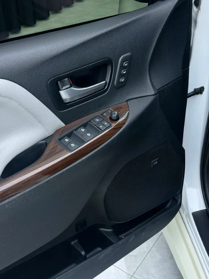 2018 Toyota Land Cruiser Prado 3.5L 280HP V6 6AT,autocango,china used car exporter,china ev exporter,chinese used car exporter,chinese used ev exporter