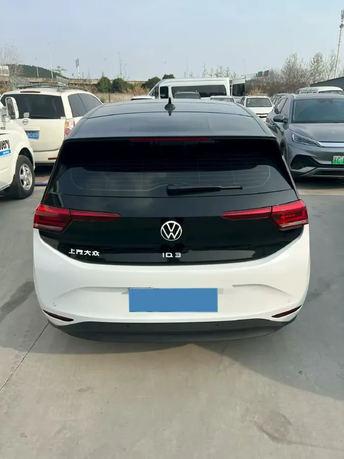 2025 Volkswagen ID.3 BEV 52.8KWH,autocango,china used car exporter,china ev exporter,chinese used car exporter,chinese used ev exporter
