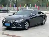 2018 Lexus ES 2.0L 167HP L4 6AT