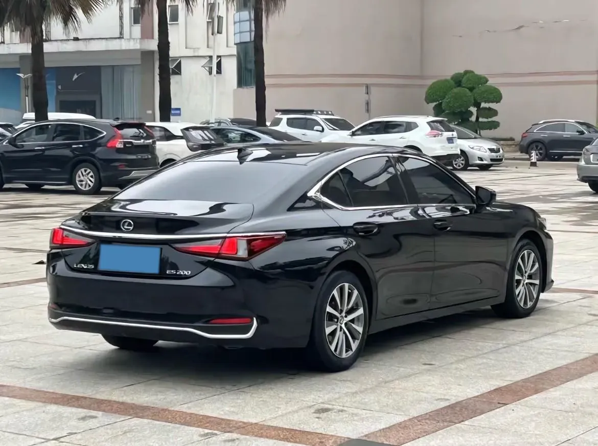 2018 Lexus ES 2.0L 167HP L4 6AT,autocango,china used car exporter,china ev exporter,chinese used car exporter,chinese used ev exporter