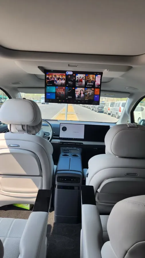 2025 Voyah Dream 1.5T 150HP L4 PHEV 41.7KWH,autocango,china used car exporter,china ev exporter,chinese used car exporter,chinese used ev exporter