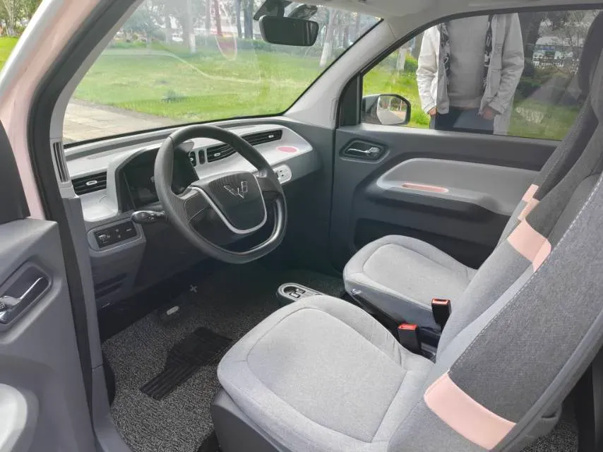 2021 WuLing HongGuang MINI EV BEV 13.9KWH,autocango,china used car exporter,china ev exporter,chinese used car exporter,chinese used ev exporter