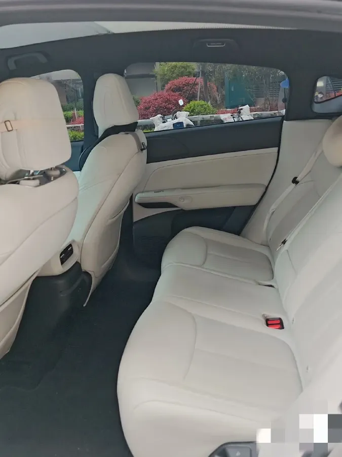 2023 Xpeng G6 BEV 87.5KWH,autocango,china used car exporter,china ev exporter,chinese used car exporter,chinese used ev exporter