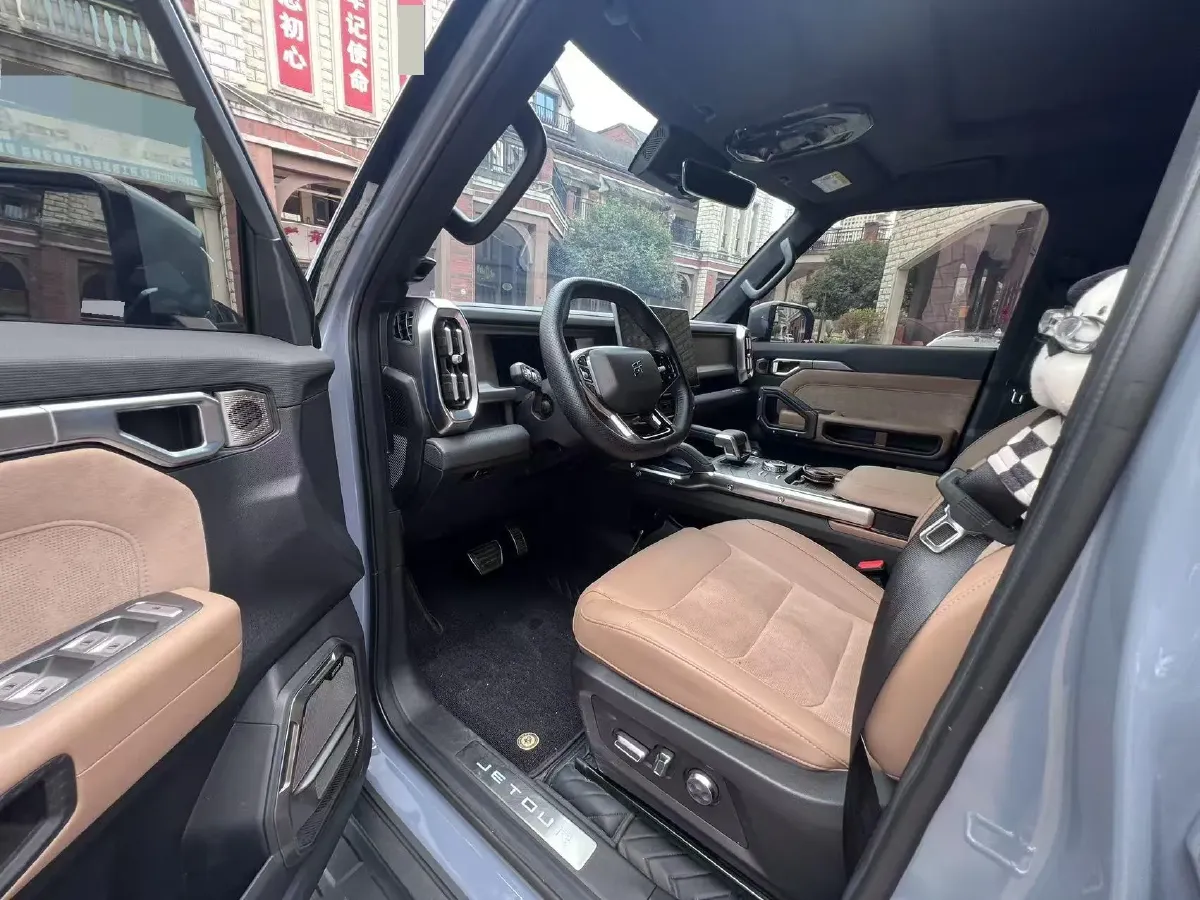 2023 Jetour Traveller 2.0T 254HP L4 7DCT,autocango,china used car exporter,china ev exporter,chinese used car exporter,chinese used ev exporter