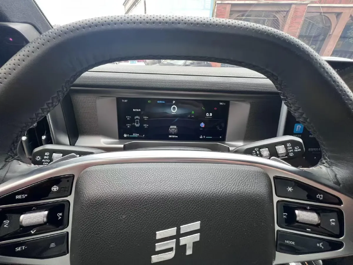 2023 Jetour Traveller 2.0T 254HP L4 7DCT,autocango,china used car exporter,china ev exporter,chinese used car exporter,chinese used ev exporter