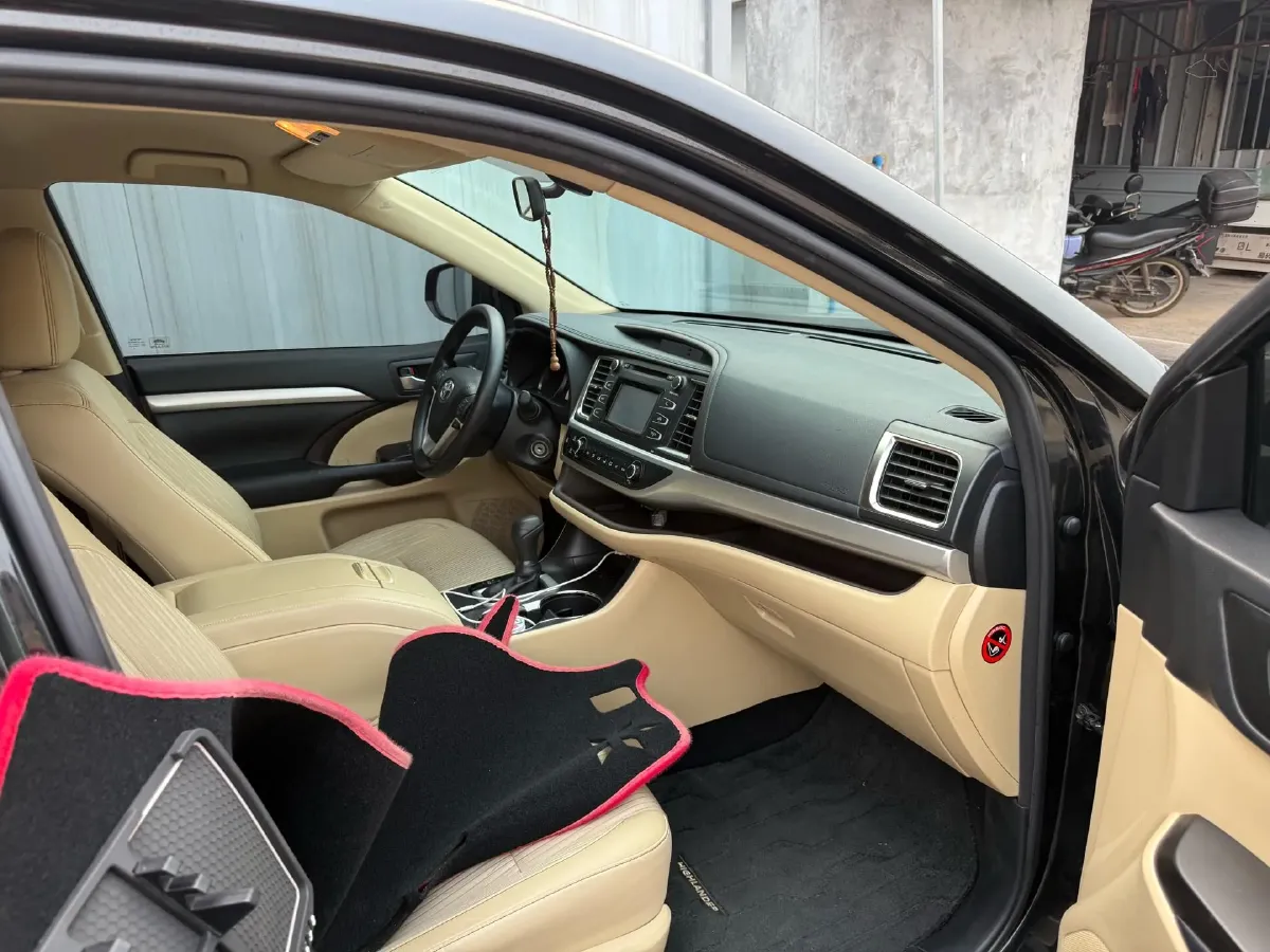 2018 Toyota Highlander 2.0T 220HP L4 6AT,autocango,china used car exporter,china ev exporter,chinese used car exporter,chinese used ev exporter