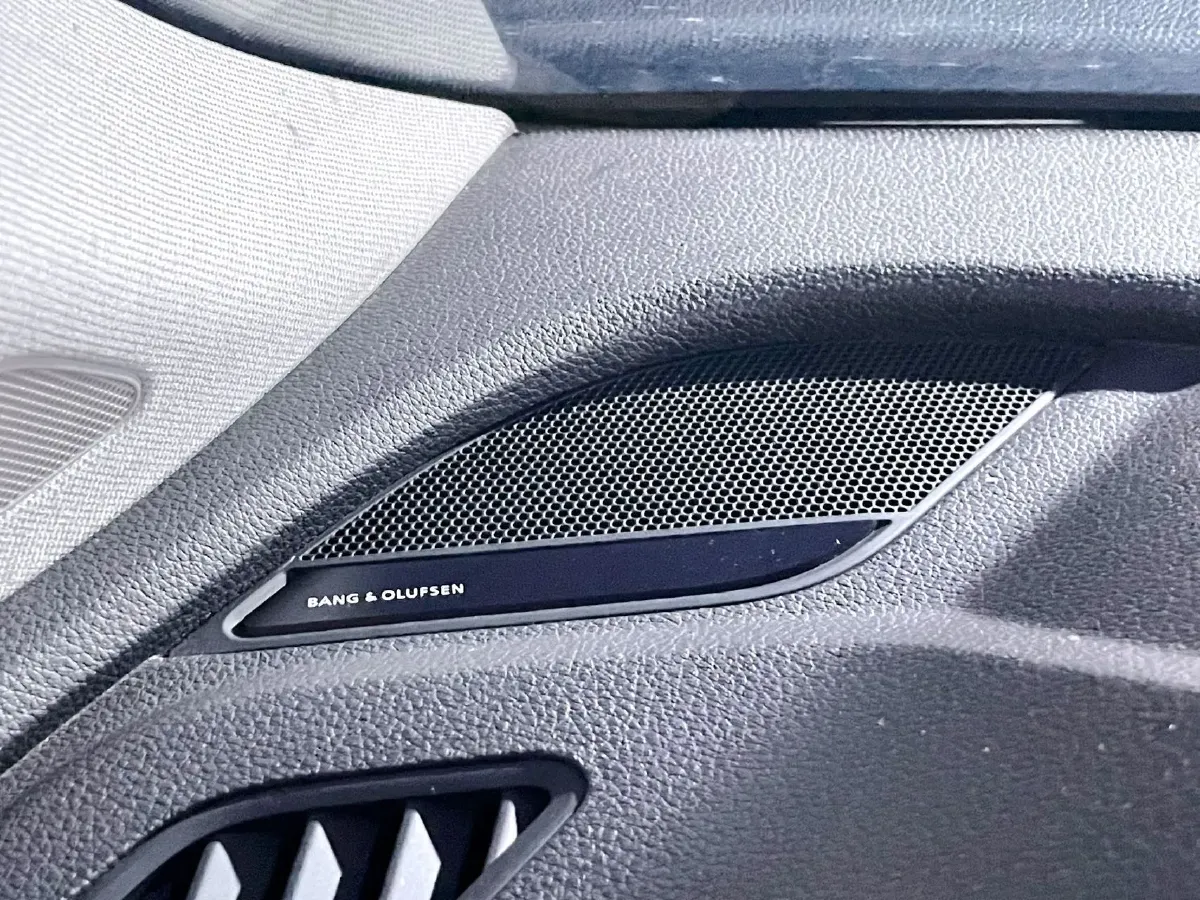 2020 Audi Q5L 2.0T 252HP L4 7DCT,autocango,china used car exporter,china ev exporter,chinese used car exporter,chinese used ev exporter